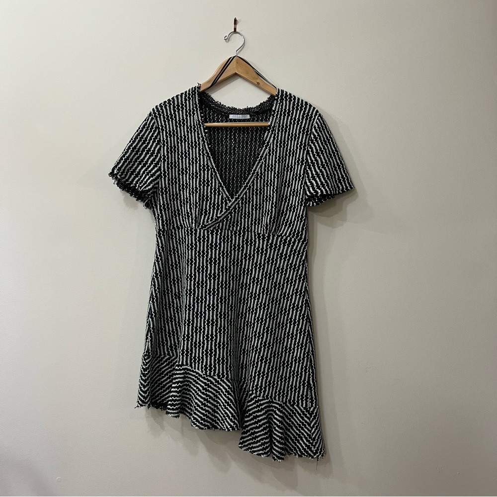 Zara women W/B collection Size Large knit asymmetrical dress green white black